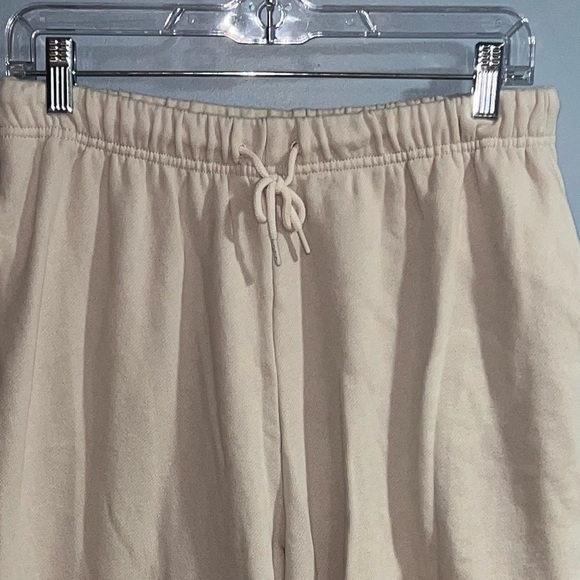 old navy- Cream sweatpants - Picture 2 of 6